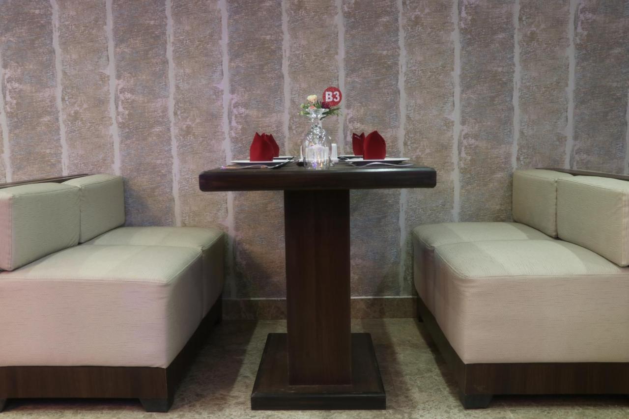 Marinha Airport Hotel กาฐมาณฑุ ภายนอก รูปภาพ